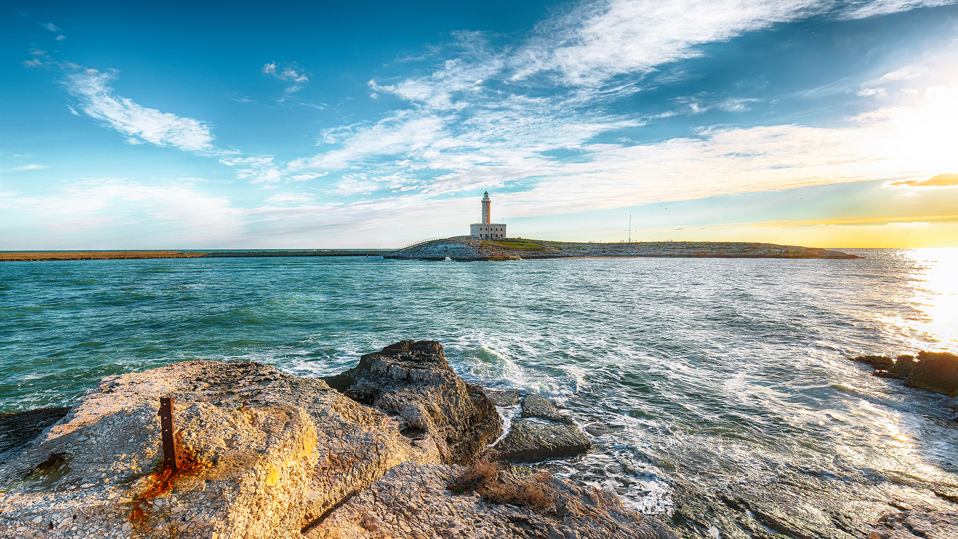 lighthouse-vieste